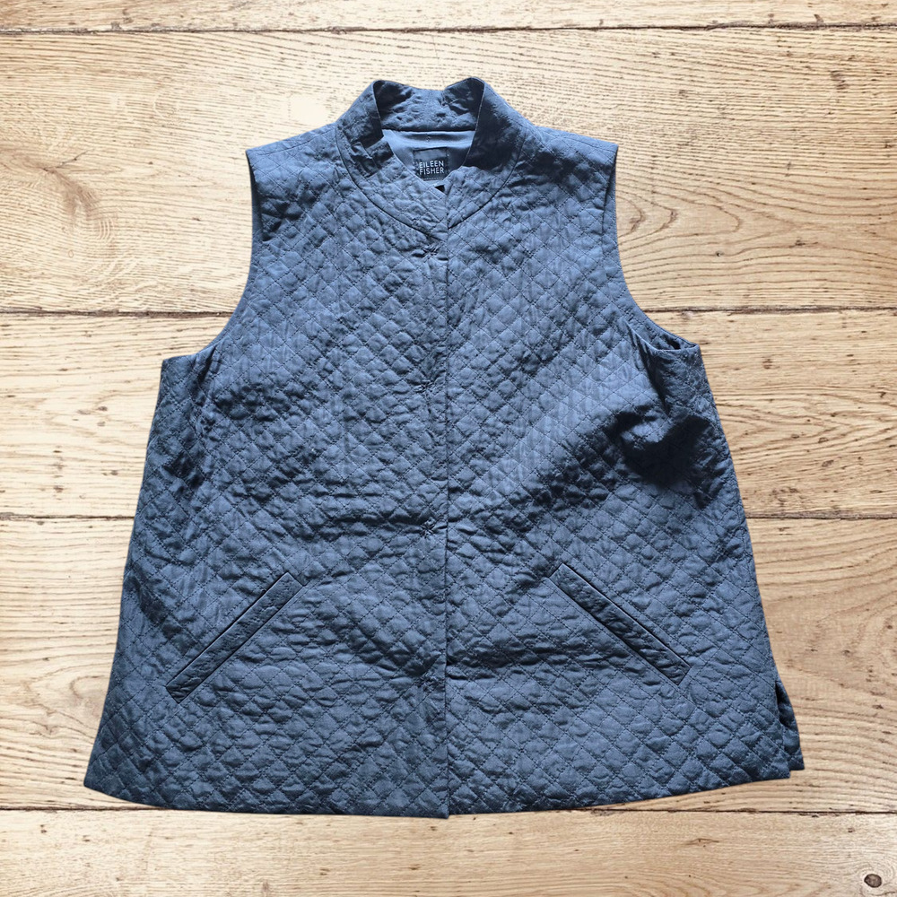 Eileen Fisher 100% Silk Lightweight Diamond Pattern Zip Pocket Snap Button, Sz M